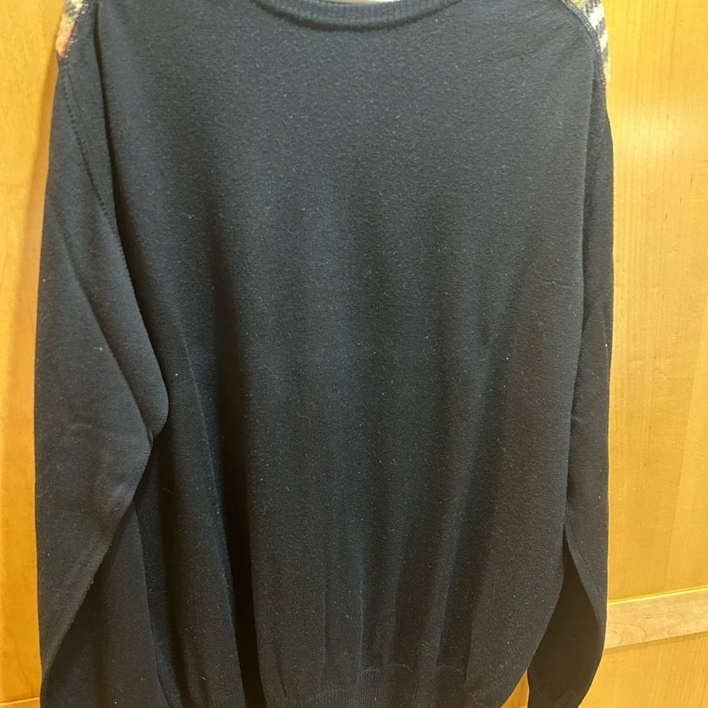 Men's Burberry, London fine Marino wool crewneck sweater size XXL made Italy